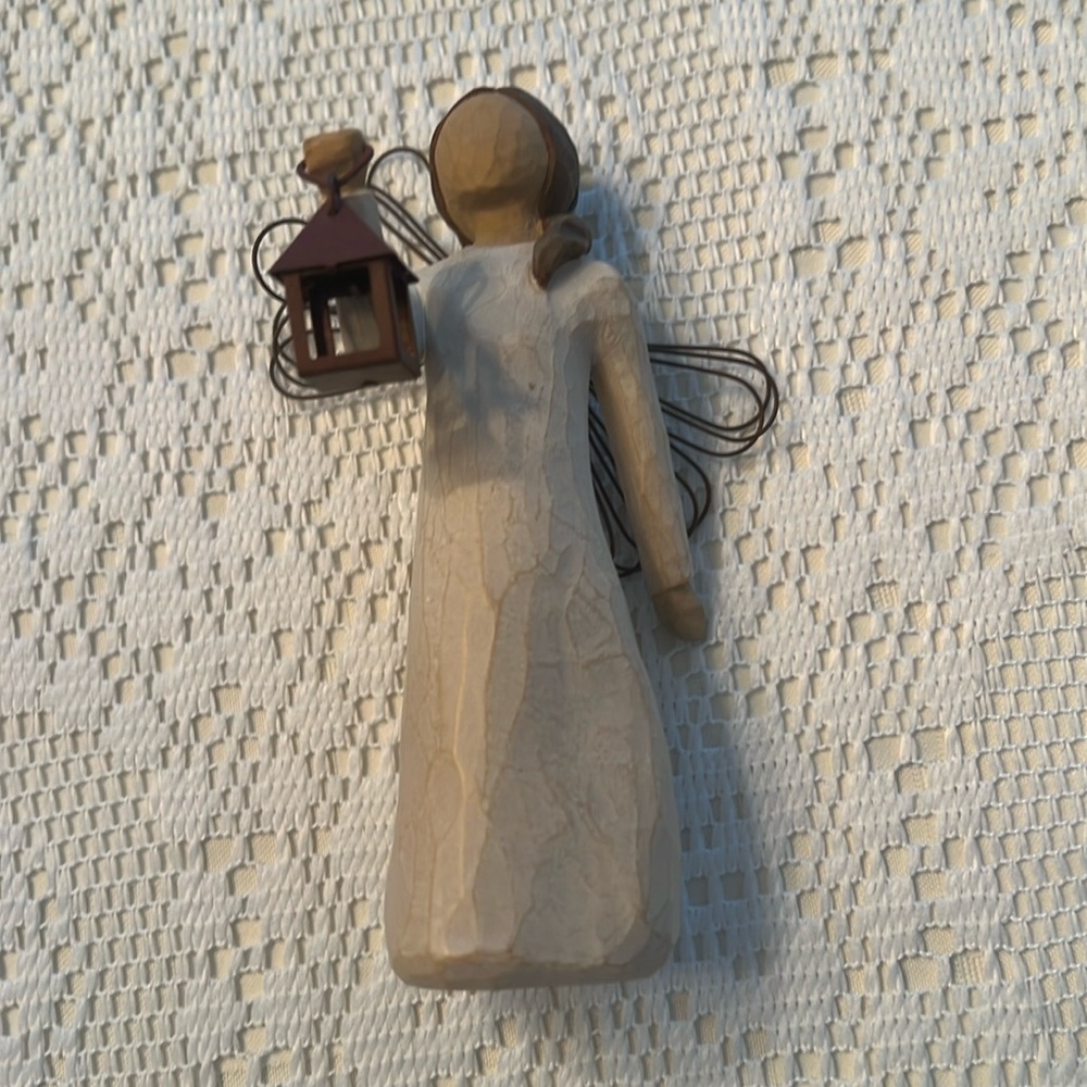 Willow Tree Angel of Hope